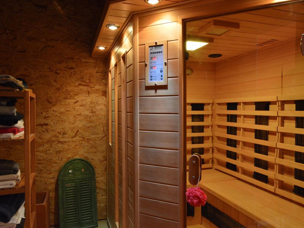 Cozy Holiday Home In Odeigne With Sauna Buitenkant foto